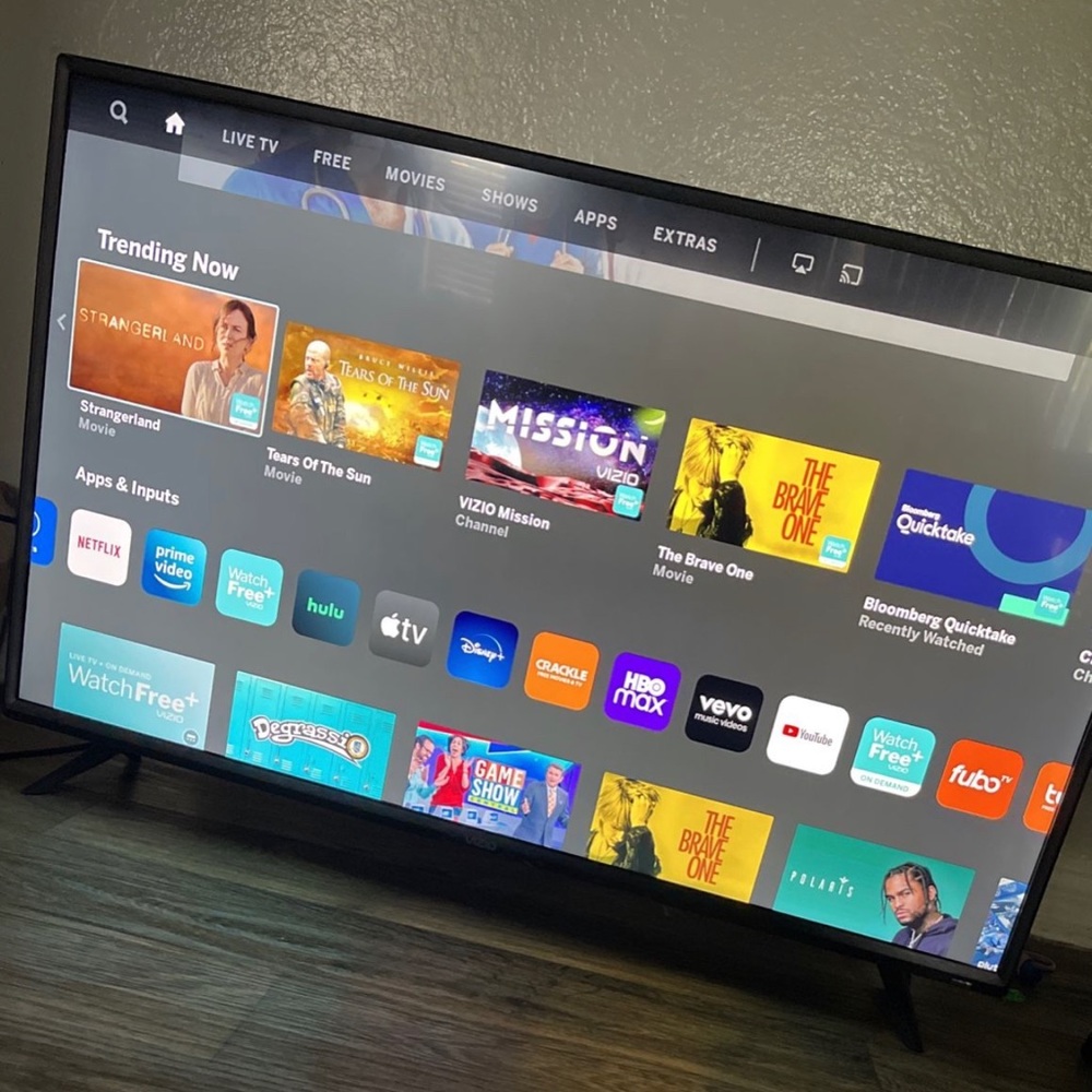 New VIZIO V-Series® 43" Class (42.5" Diag.) 4K HDR Smart TV